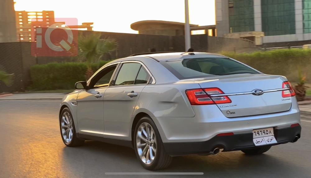 Ford Taurus
